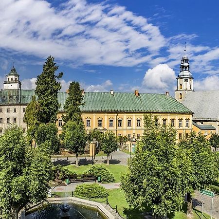 Zamek Miedzylesie Hotel Exterior photo