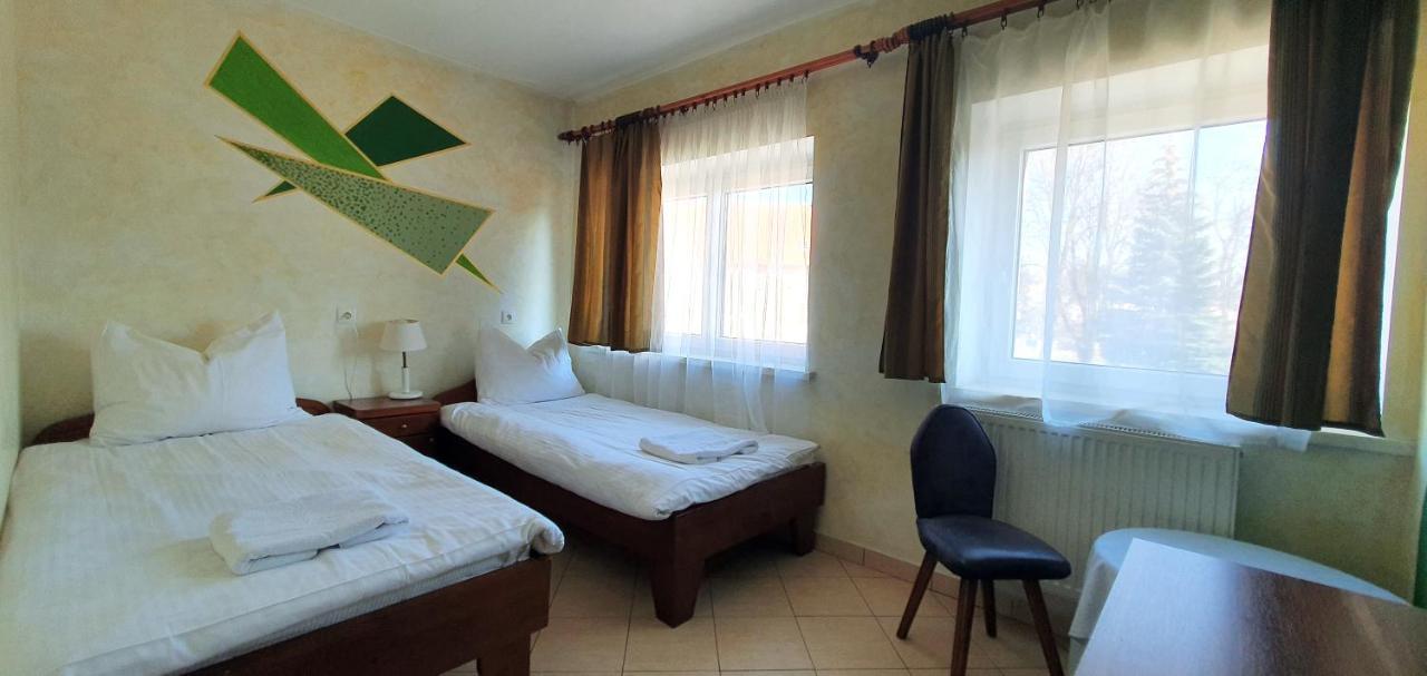 Zamek Miedzylesie Hotel Room photo